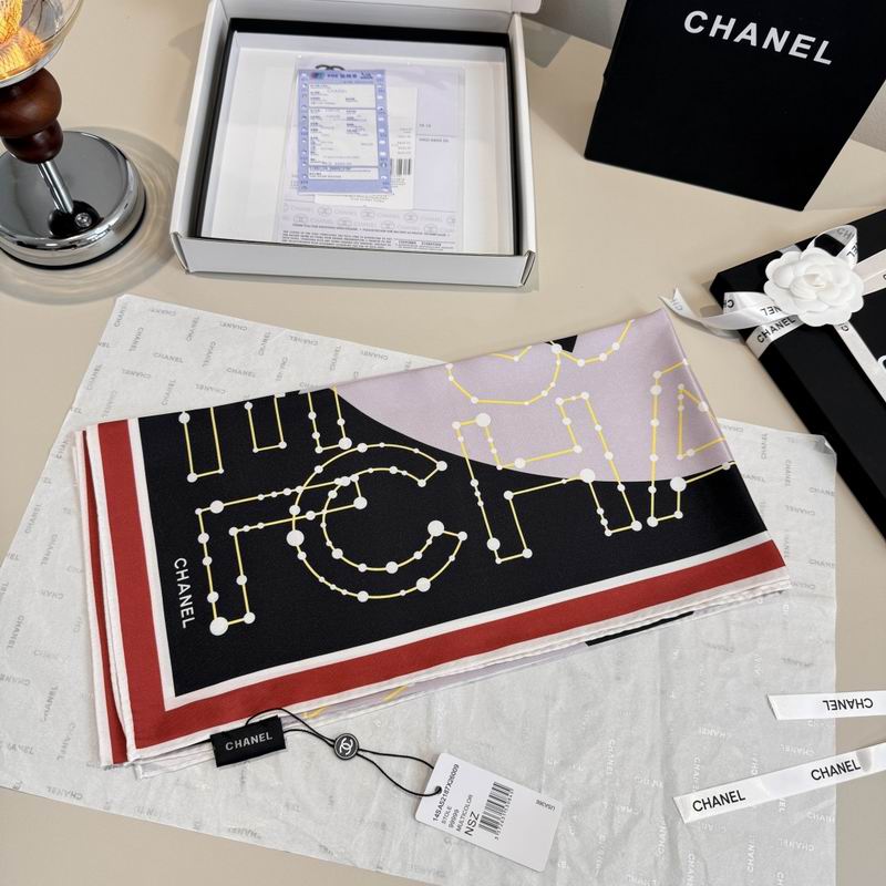Chanel silk scarf 90X90cm E11 (25)