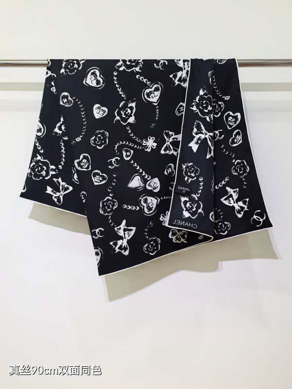 Chanel silk scarf 90X90cm E19 (3)