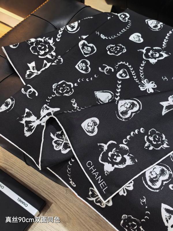Chanel silk scarf 90X90cm E19 (5)