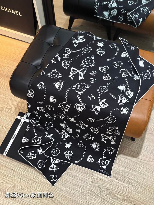 Chanel silk scarf 90X90cm E19 (6)