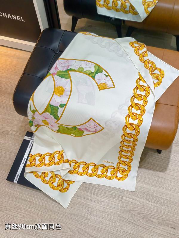 Chanel silk scarf 90X90cm E26 (6)