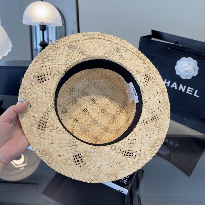 Chanel top hat (662)