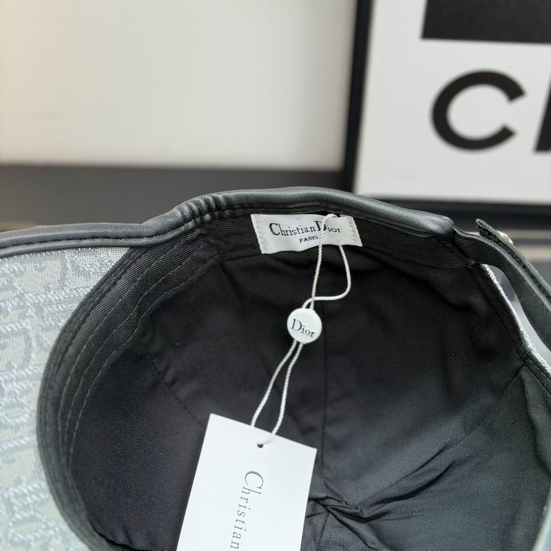 Dior Cap dx (2036)