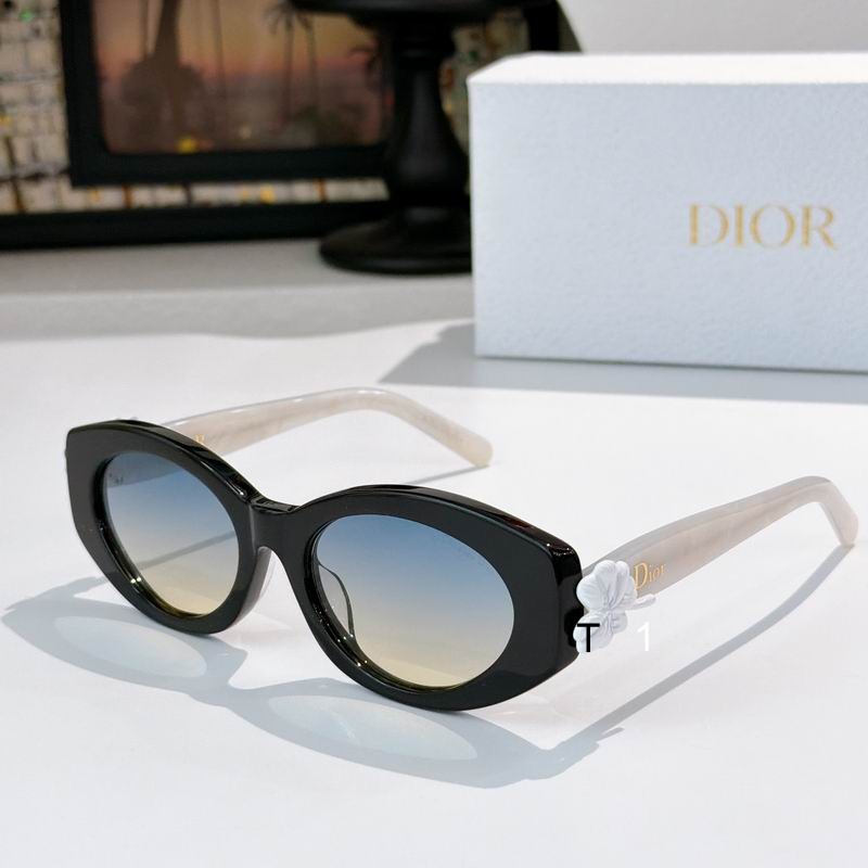 Dior Clover 54 19-140 a07