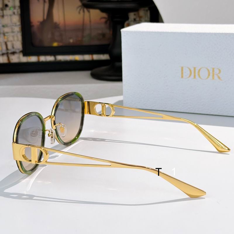 Dior S17F 56 22-138 a07