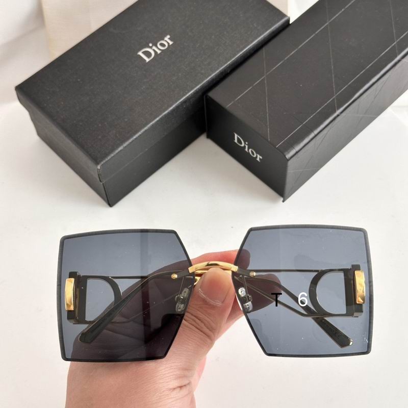 Dior S7U 64 14-135 e07