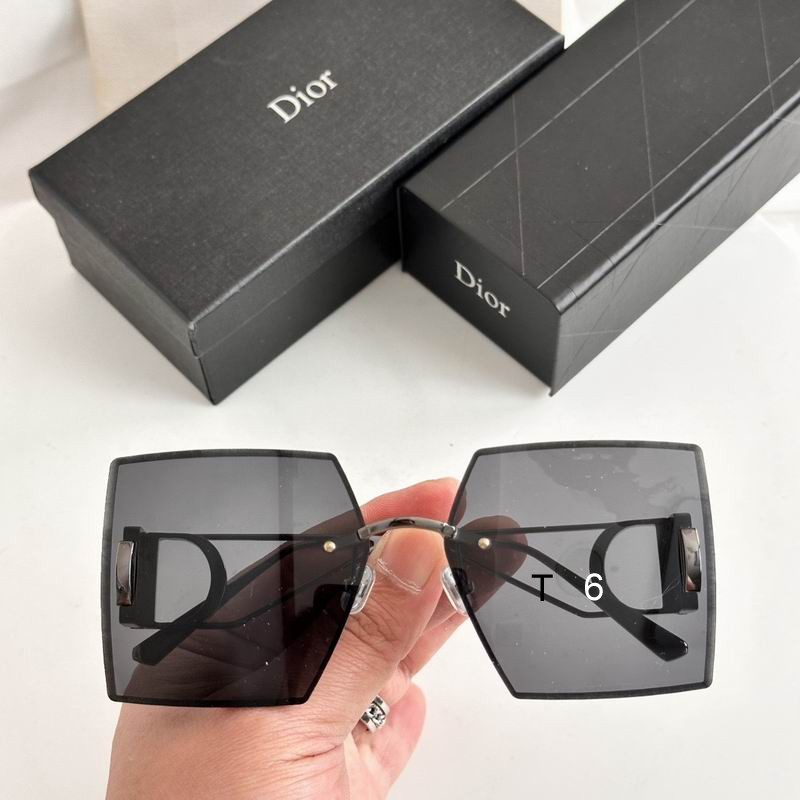 Dior S7U 64 14-135 e08