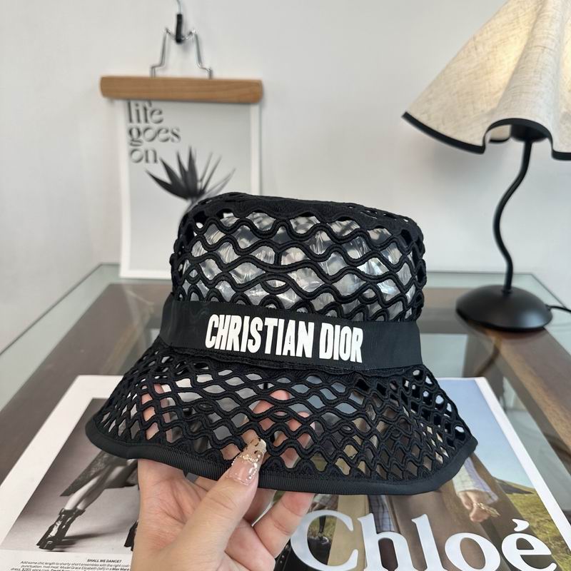 Dior hat dx (136)