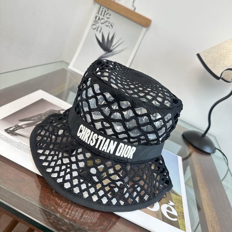 Dior hat dx (137)