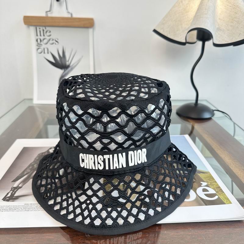 Dior hat dx (138)