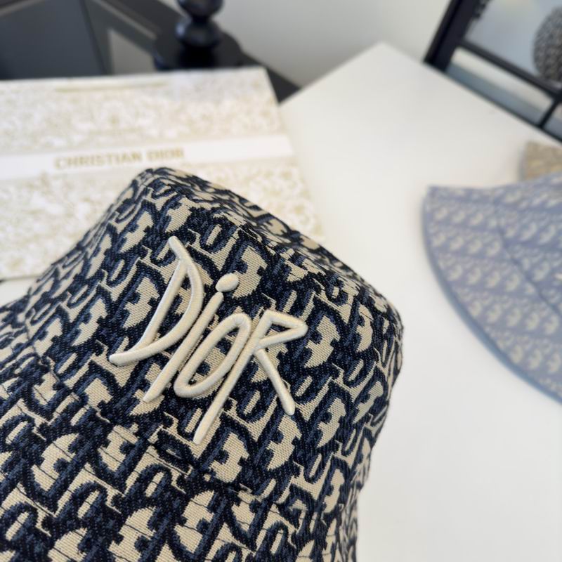 Dior hat dx (339)