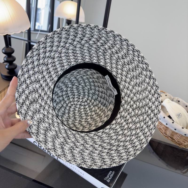 Dior top hat (858)