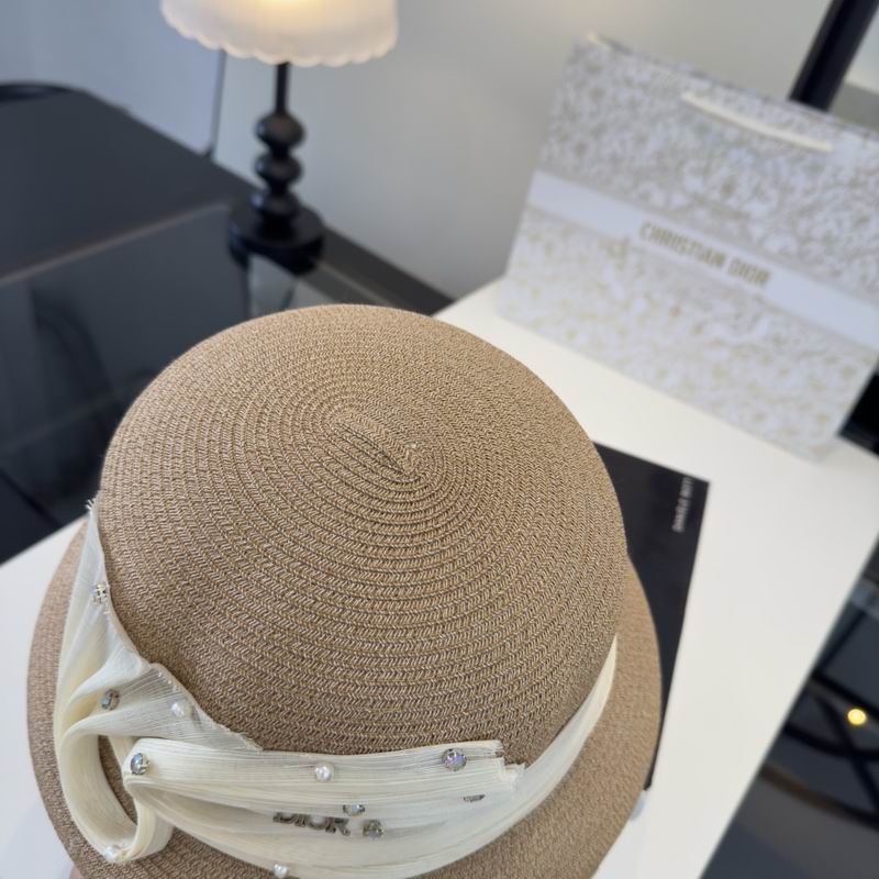 Dior top hat (885)