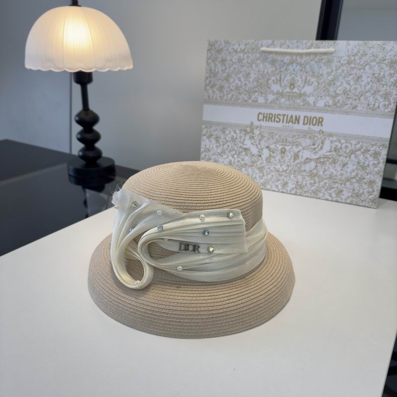 Dior top hat (900)