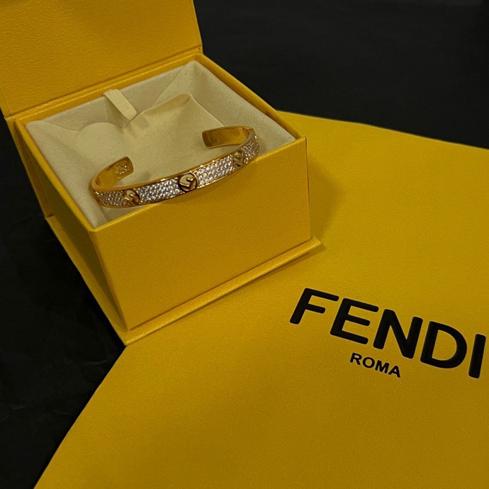 Fendi  Bracelet  03yxs02 (10)