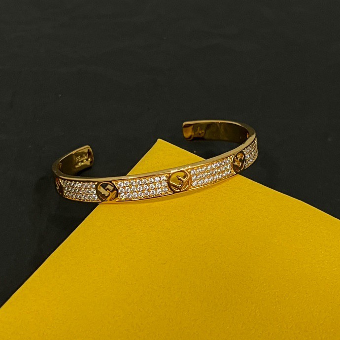 Fendi  Bracelet  03yxs02 (12)