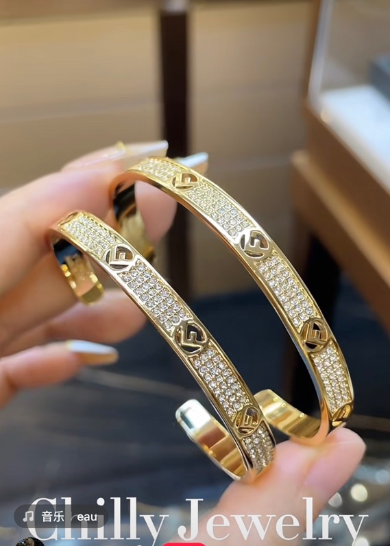 Fendi  Bracelet  03yxs02 (7)
