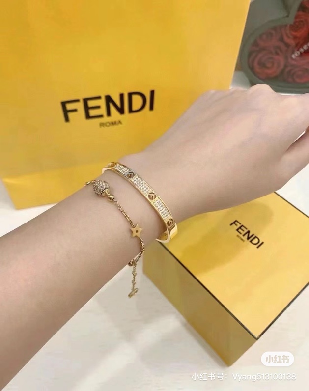 Fendi  Bracelet  03yxs02 (9)