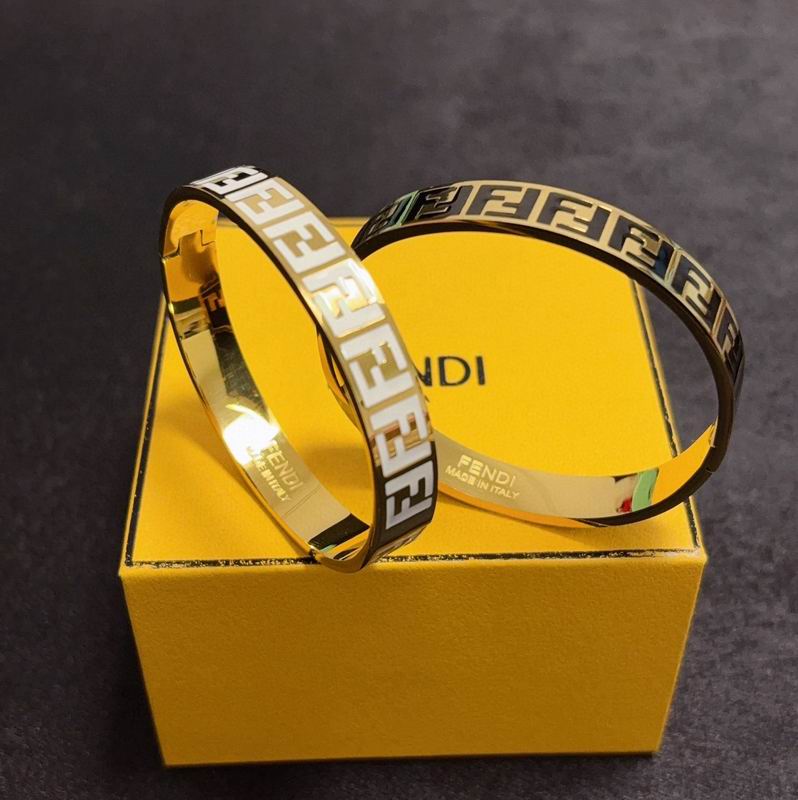 Fendi  Bracelet  05yxs01 (4)