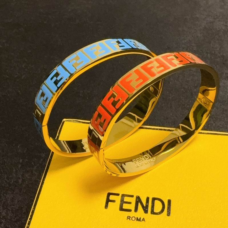 Fendi  Bracelet  05yxs01 (6)