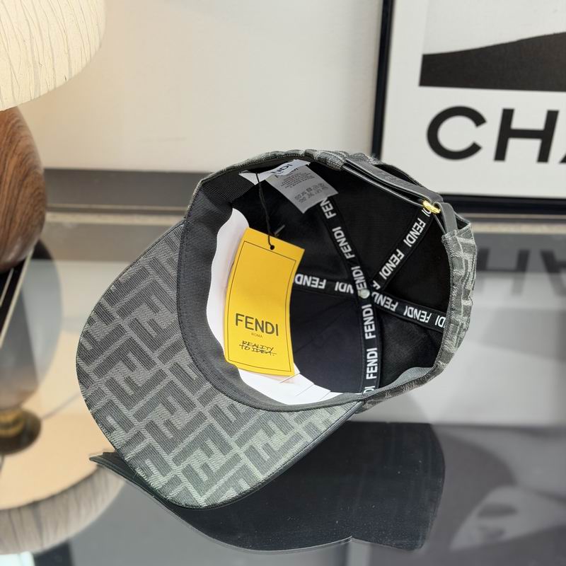Fendi Cap dx (2004)