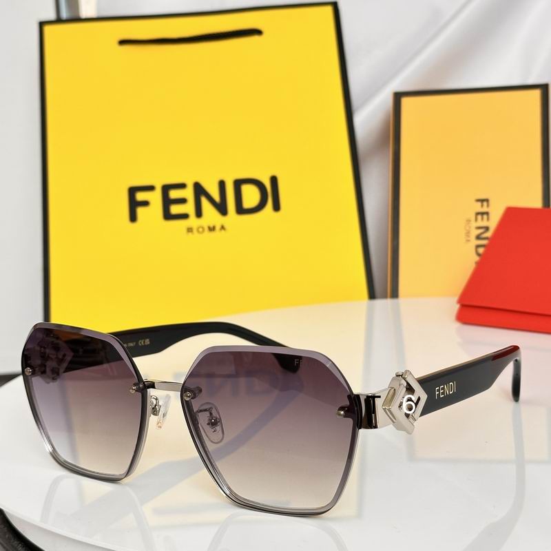 Fendi FE40152I 62 16-140 e03