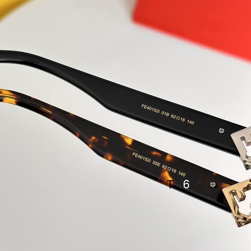Fendi FE40152I 62 16-140 e07