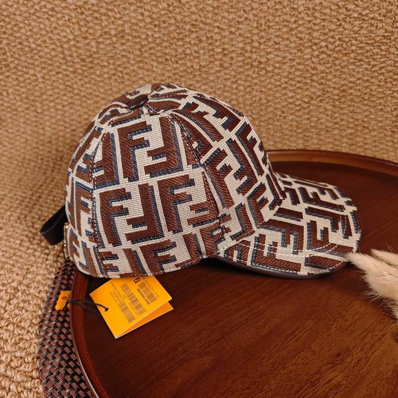 Fendi cap dx (375)