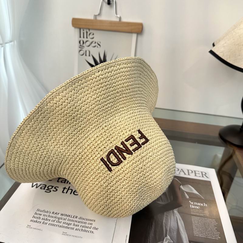 Fendi top hat (1018)