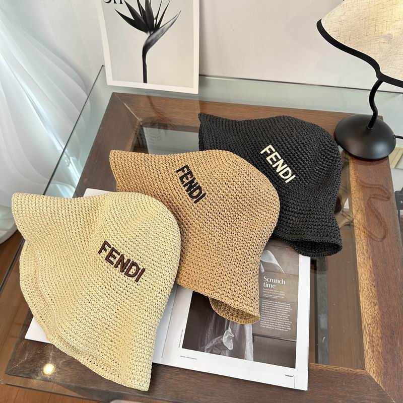 Fendi top hat (1046)