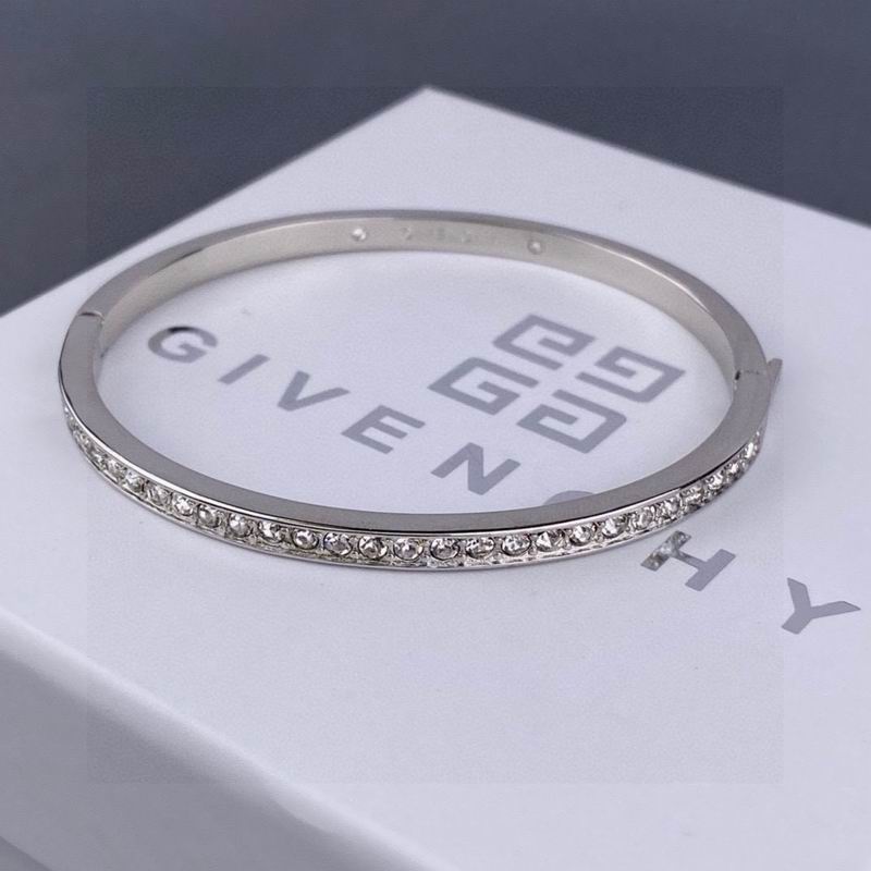 Givenchy  Bracelet  03yxs01 (10)