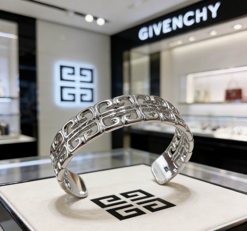 Givenchy  Bracelet  03yxs03 (8)