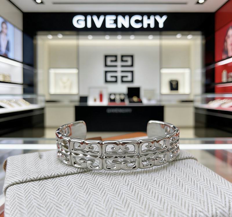 Givenchy  Bracelet  03yxs03 (9)