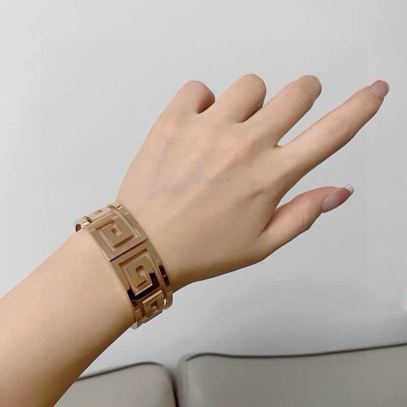 Givenchy  Bracelet  03yxs04 (8)