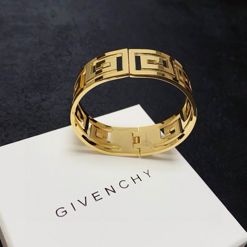 Givenchy  Bracelet  04yxs05 (12)