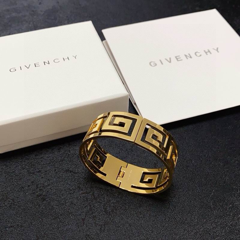 Givenchy  Bracelet  04yxs05 (15)