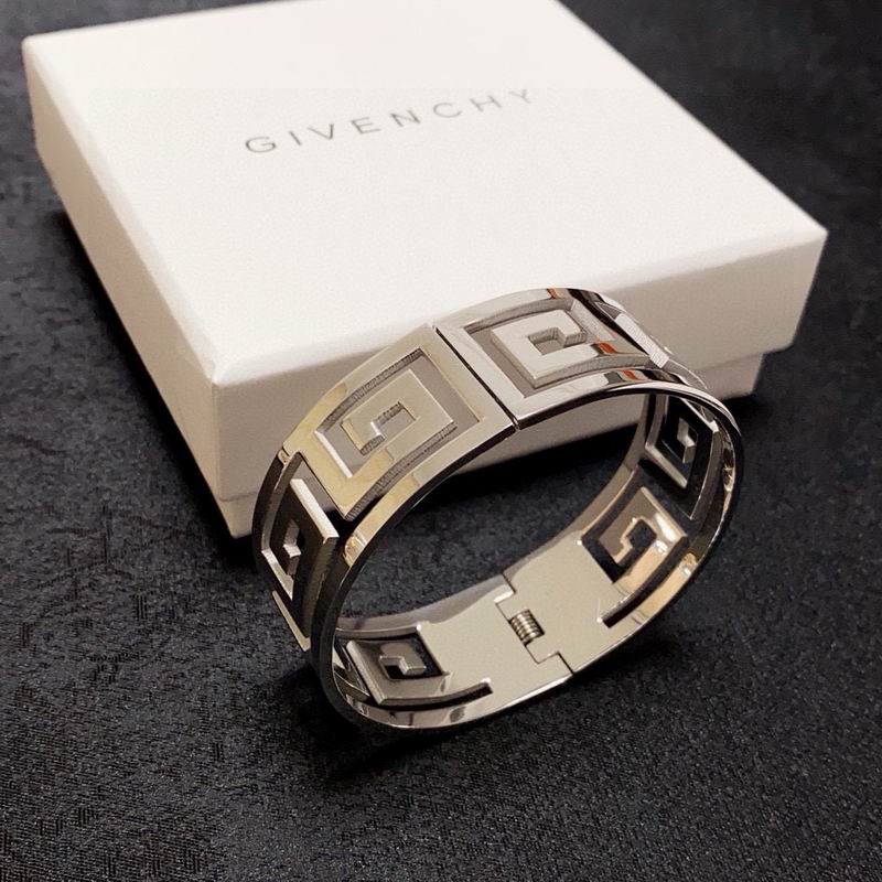Givenchy  Bracelet  04yxs05 (4)