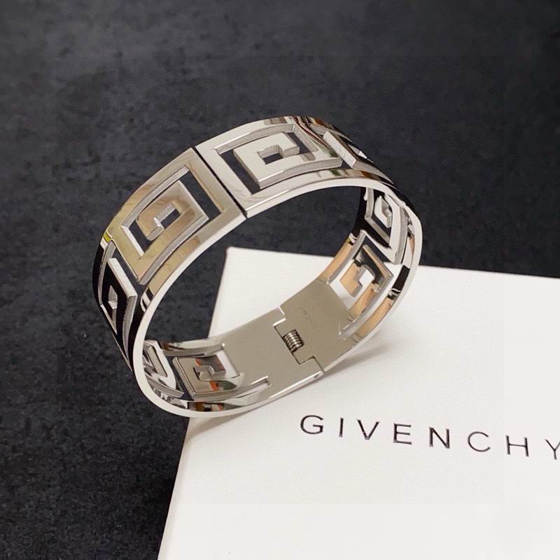 Givenchy  Bracelet  04yxs05 (5)