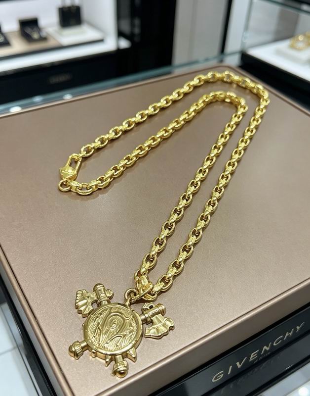 Givenchy  Necklace 05yxs07 (2)