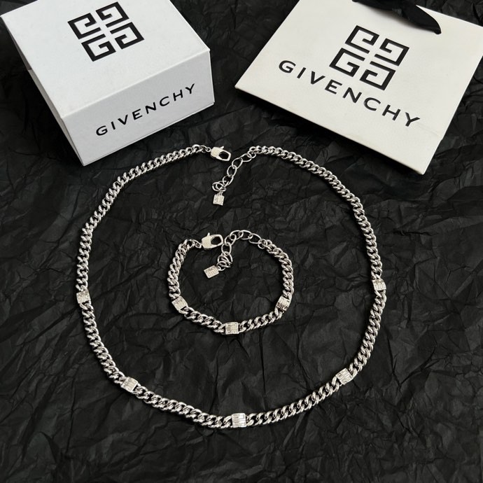 Givenchy Suits 03yxs01 (13)