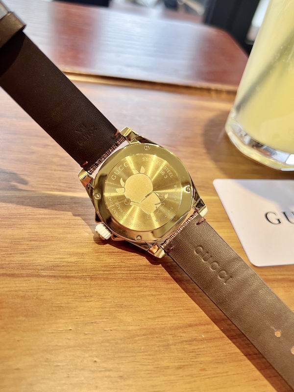 Gucci 40mm 50 (2)
