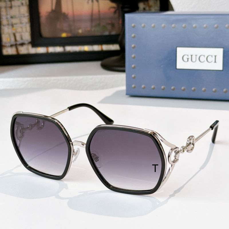 Gucci GG1674 62 18-140 a03