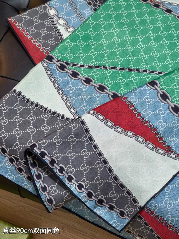 Gucci silk scarf 90X90cm E21 (6)