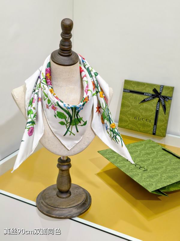 Gucci silk scarf 90X90cm E22 (12)