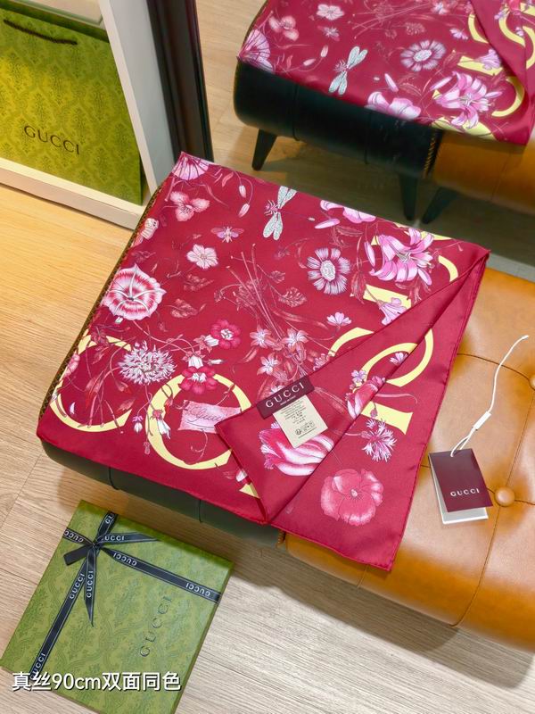 Gucci silk scarf 90X90cm E23 (16)