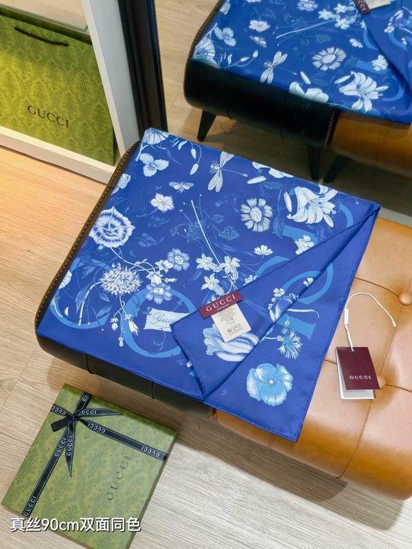 Gucci silk scarf 90X90cm E23 (7)