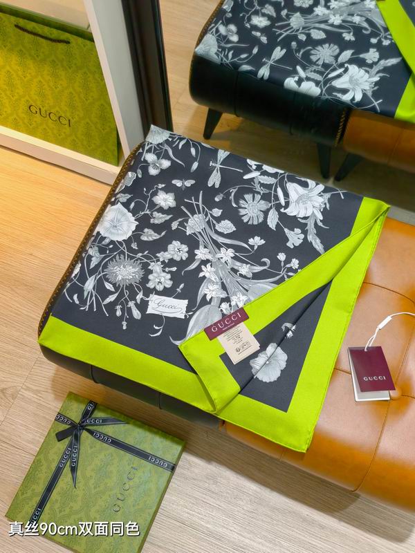 Gucci silk scarf 90X90cm E25 (14)
