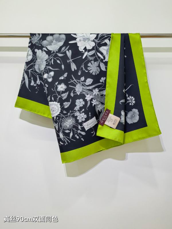 Gucci silk scarf 90X90cm E25 (9)