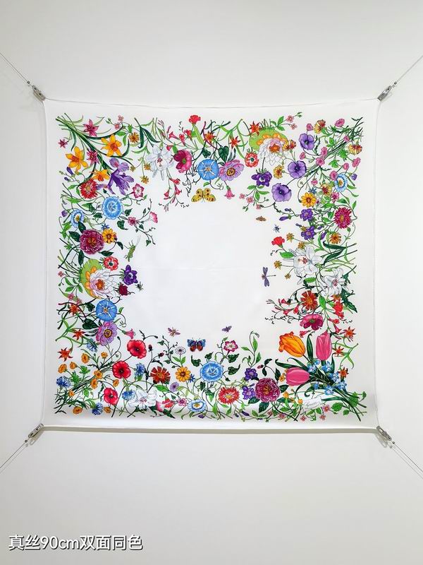 Gucci silk scarf hm (7)