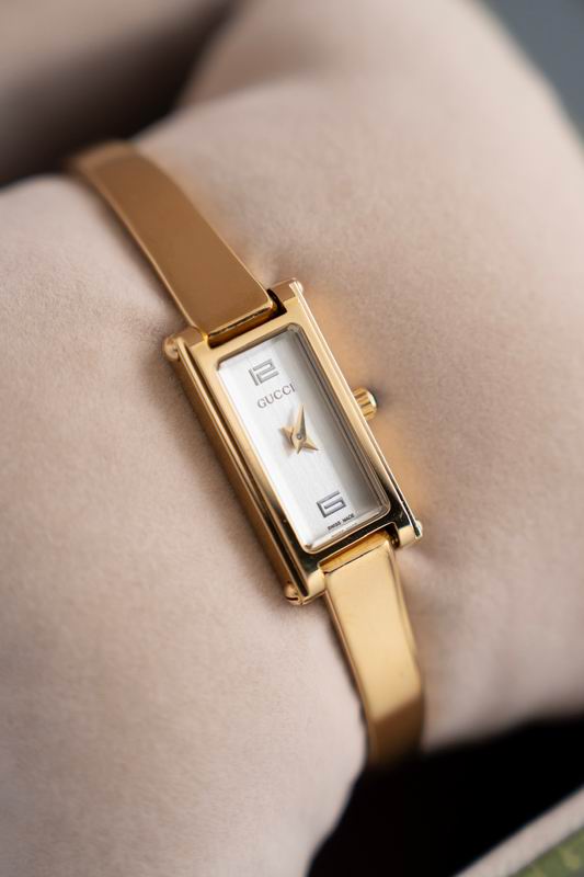 Gucci watch 11 (25)